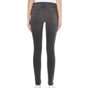 J Brand Super Skinny Jeans In Nightbird Wash Size 29